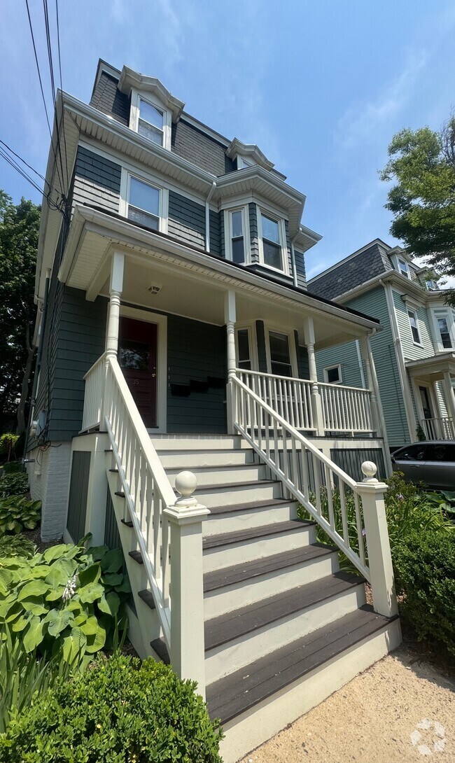 Building Photo - 135 Morrison Ave