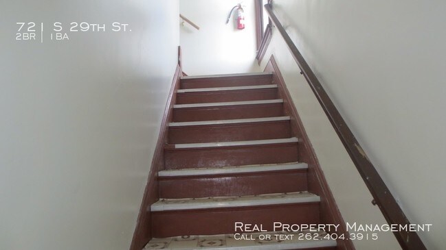 Building Photo - 2 Bedroom Duplex