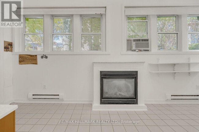 Building Photo - 321 Palmerston Blvd