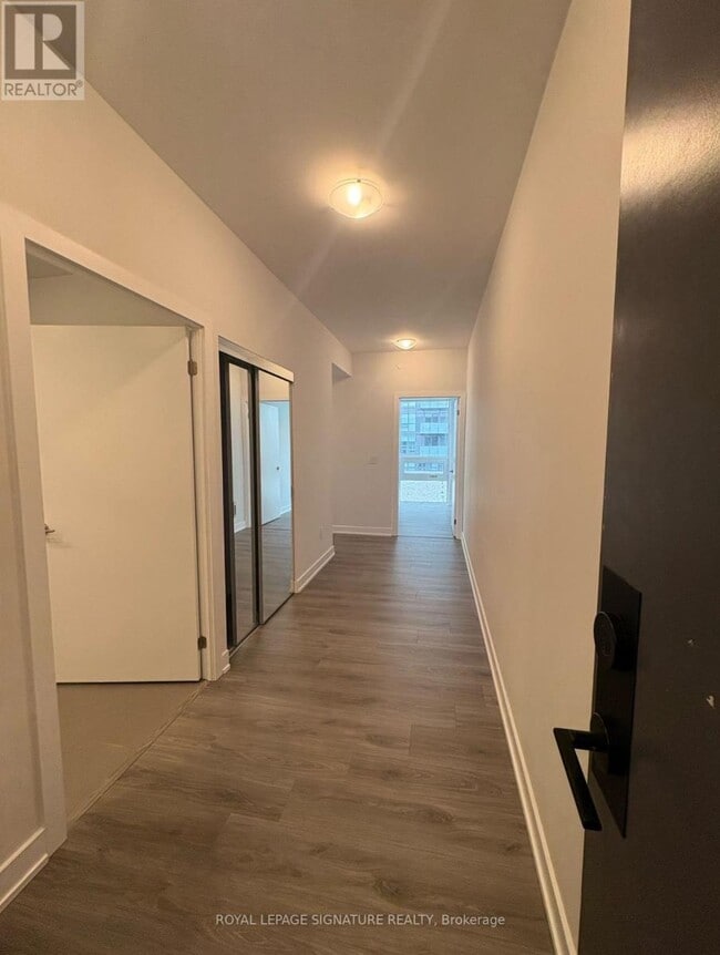 Building Photo - 430 Square One Dr