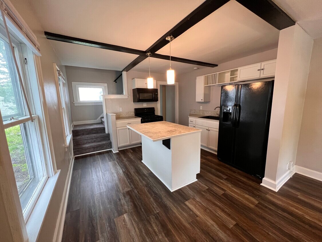 2609 Beulah Rd, Columbus, OH 43211 Townhome Rentals in Columbus OH