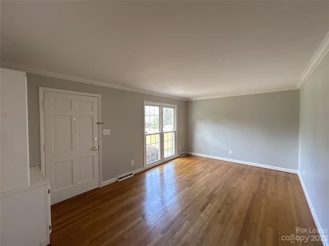 Foto del edificio - 4911 Fairheath Rd
