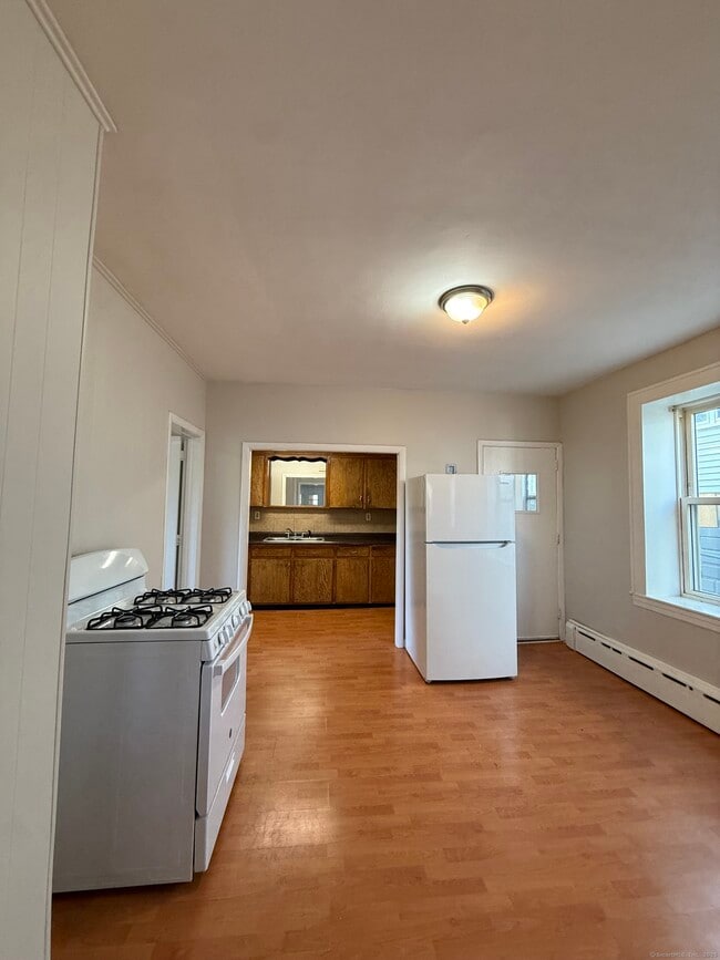 Foto del edificio - 404 Congress Ave