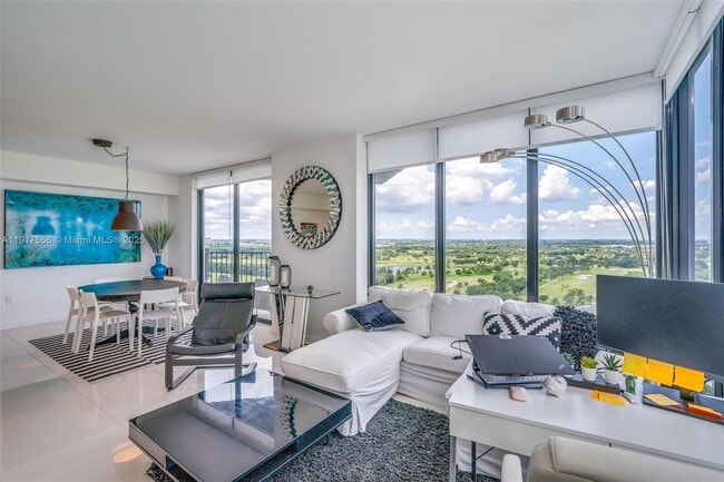 Building Photo - 5300 Paseo Blvd