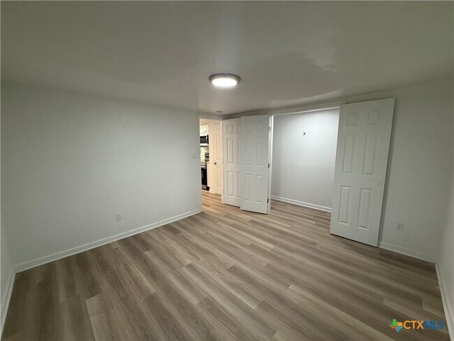Foto del edificio - 1007 Hackberry St