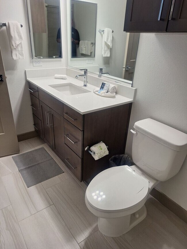 Foto del edificio - 1777 Denver West Marriott Blvd