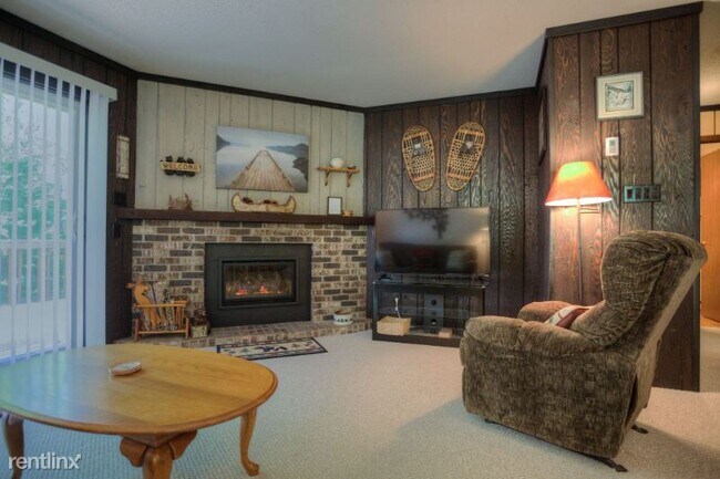Foto del edificio - 2 br, 1 bath Condo - 1105 Eagle Bluff Rd 3...