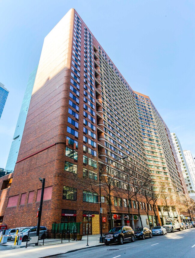 Foto del edificio - 211 E Ohio St