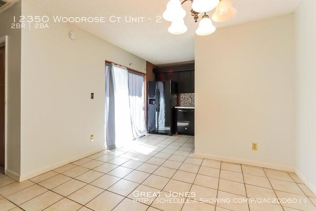 Foto del edificio - 12350 Woodrose Ct