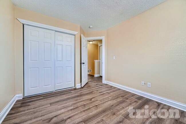 Building Photo - 19714 E Harvard Dr