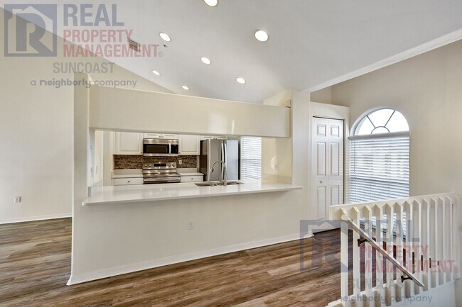 Foto del edificio - 4220 Players Pl