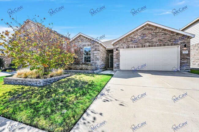 Building Photo - 2424 Bermont Red Ln