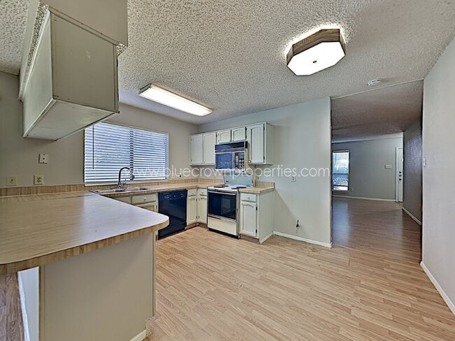Foto del edificio - 4202 Glenlawn Ct