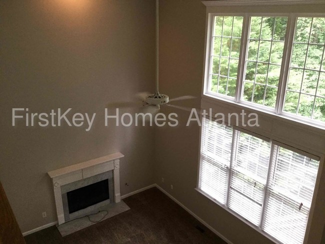 Building Photo - 1557 Grove Arbor Terrace