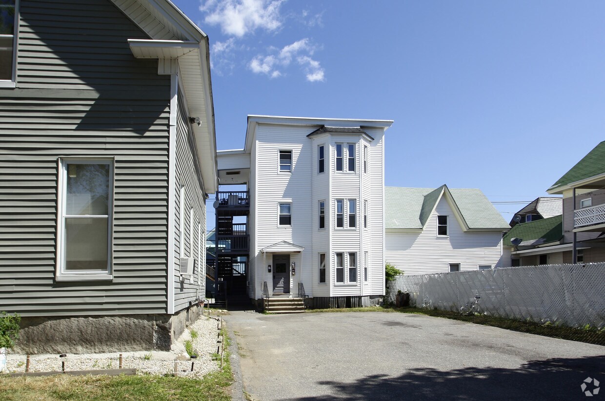 Building Photo - 304-306 Manchester St