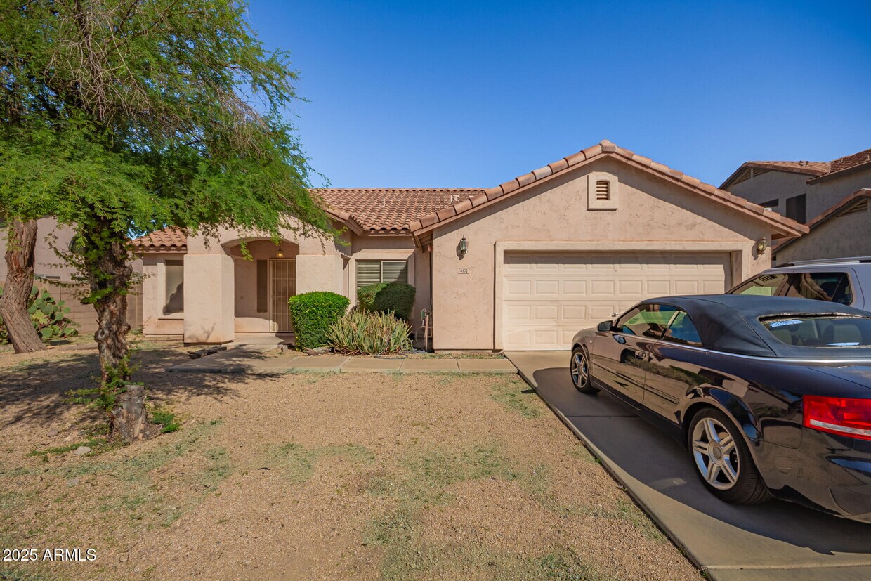 Foto principal - 8572 W Palo Verde Ave