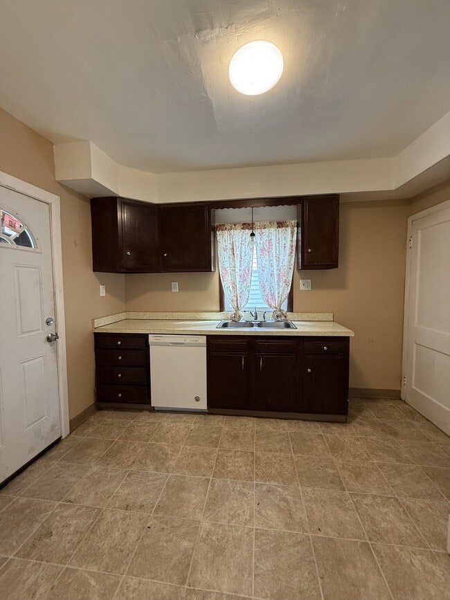 Foto del edificio - 461 E 147th St