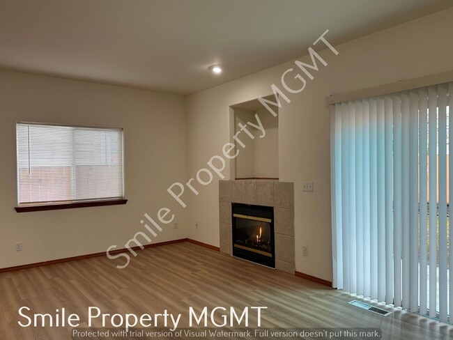 Foto del edificio - Lovely house with 3 bedrooms and 2.5 bathroom.