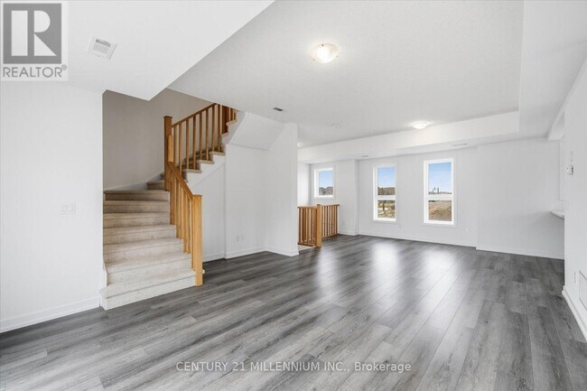 Photo du bâtiment - 62 Kenesky Dr