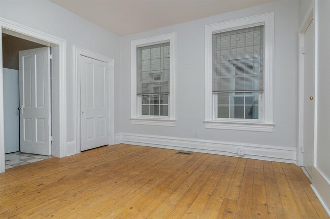 Building Photo - 237 S 900 E