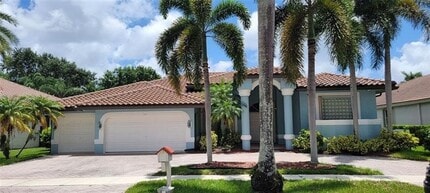Building Photo - 100 NW 108th Way