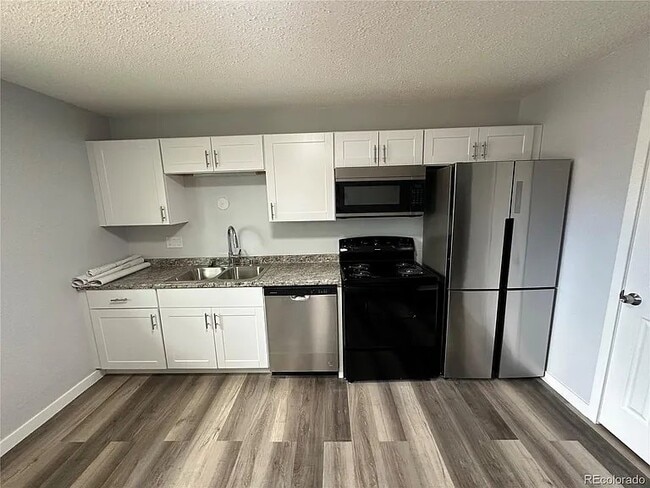 Photo - 2123 Preuss Rd Apartment