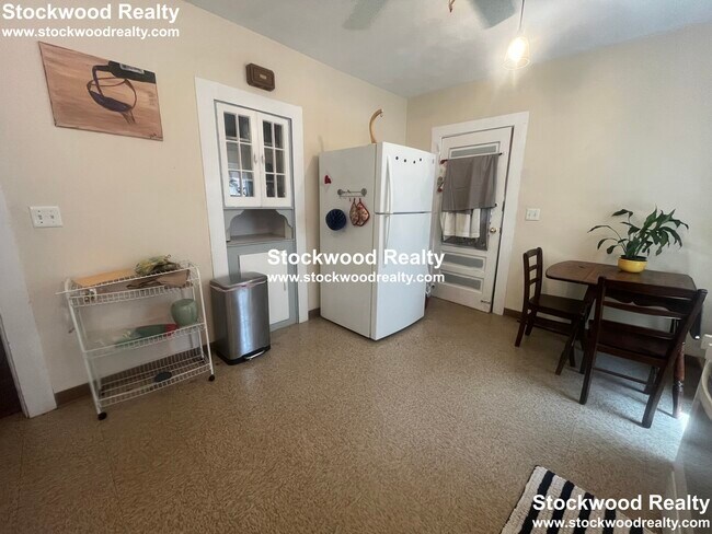 Foto del edificio - 62 Brookside Ave