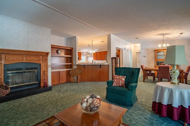 Foto del edificio - 2671 Oscar Harvey Rd