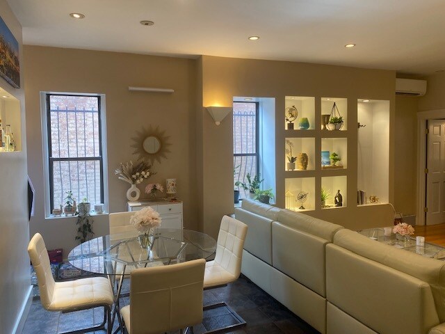 Foto del edificio - 1038 Beacon St
