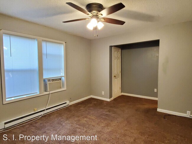 Building Photo - 2 br, 1 bath House - 206 George St.