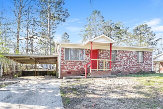 Building Photo - 260 Shelburn Dr