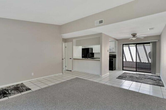 Building Photo - 74 Lakeview Cir