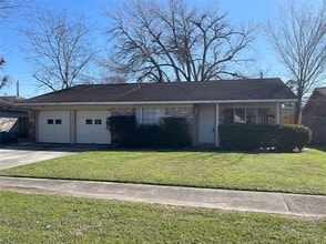 Building Photo - 9011 Alcott Dr