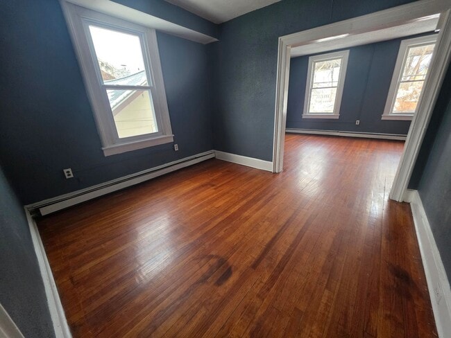 Building Photo - 45 Gifford Ave