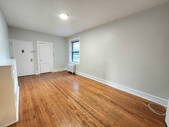 Building Photo - 109 Chestnut St