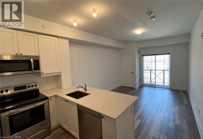 Building Photo - 50 Lakebreeze Dr