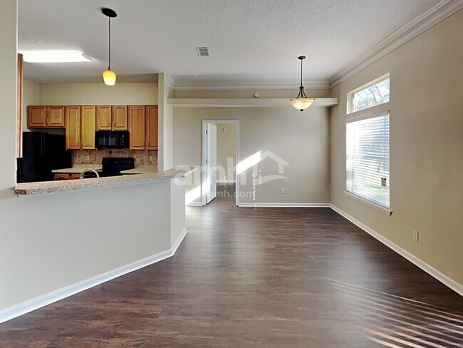 Foto del edificio - 254 John's Creek Pkwy