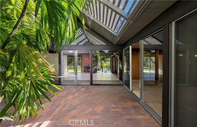 Foto del edificio - 4924 E Elsinore Ave