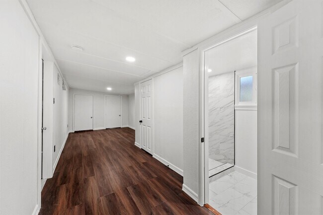 Foto del edificio - 632 Meadowlawn St