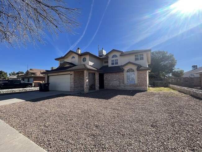 Building Photo - 13928 Pete La Rue Cir