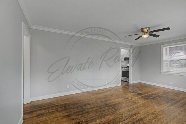 Foto del edificio - Four Bedroom Ranch with Finished Basement in Clarksville!