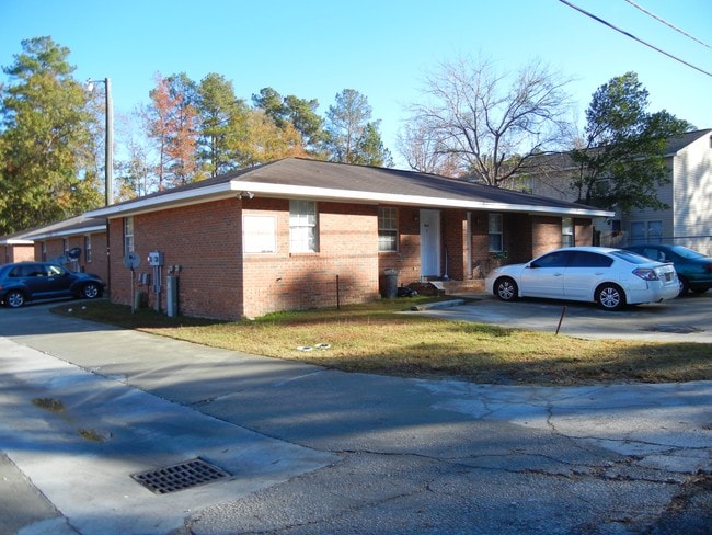 Building Photo - 1676 Baugh St