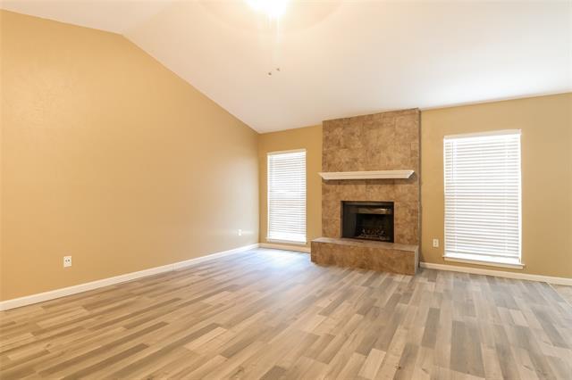 Building Photo - 1704 Acorn Dr