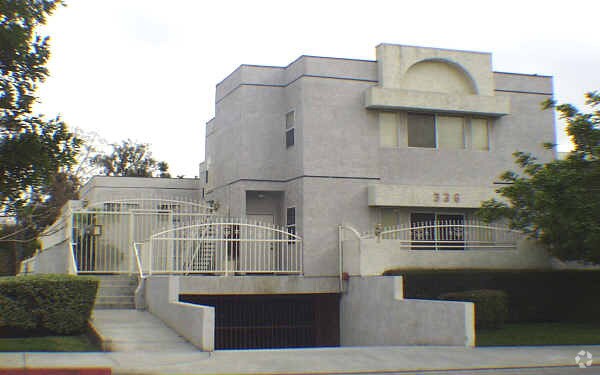 Building Photo - Chapel Apartments