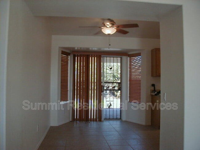 Building Photo - 2590 W Camino Del Grijalva
