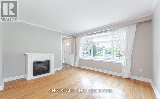 Photo du bâtiment - 43 Grange Dr