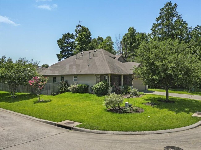 Building Photo - 12575 Canyon Falls Boulevard