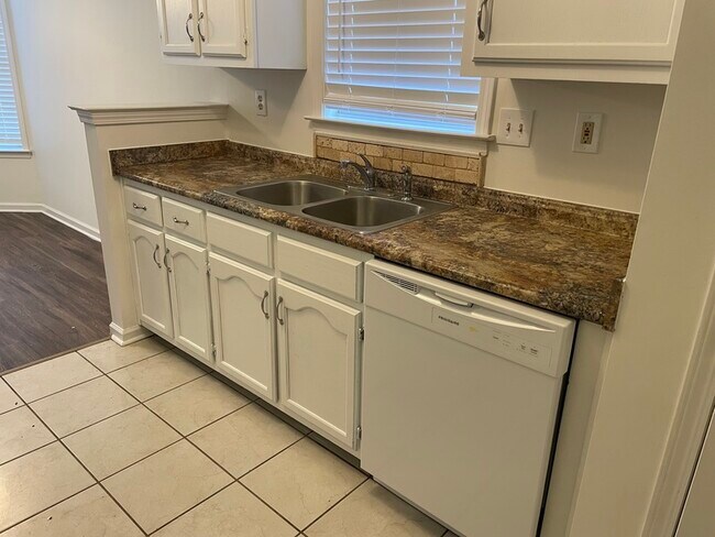 Building Photo - 4454 Cedar Creek Cove