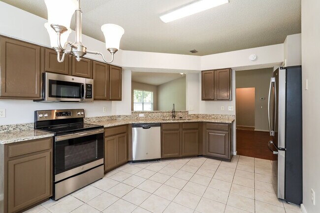 Foto del edificio - 4534 Cobblefield Cir W