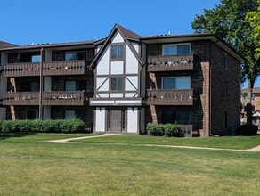 Building Photo - 1003 Centurion Ln